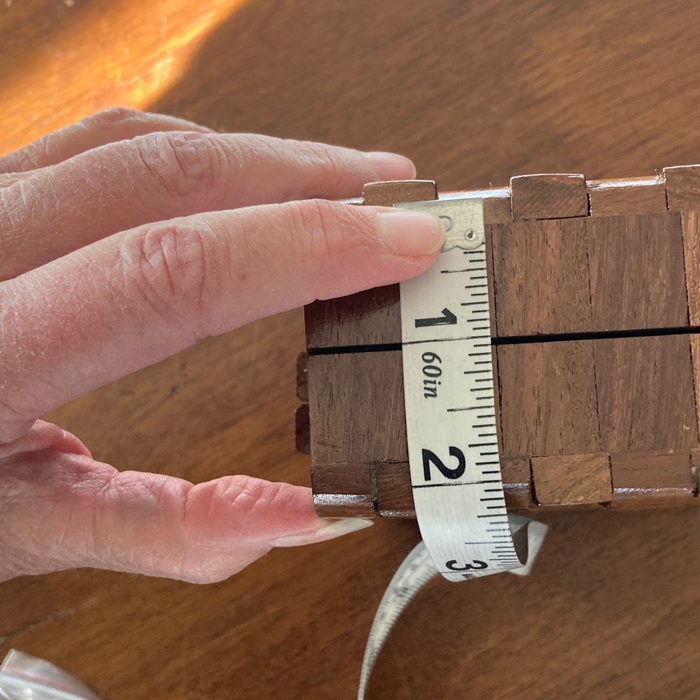 Unique Wooden Clutch w/detachable Chain strap - Picture 4 of 8